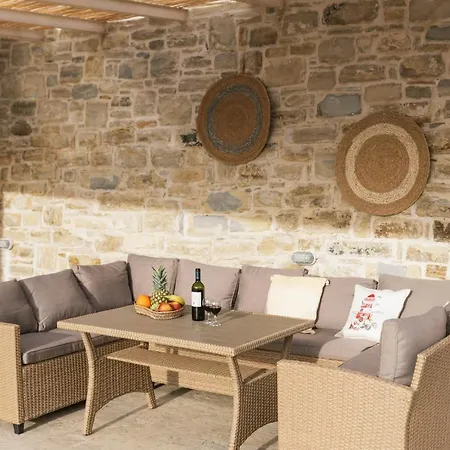 Pagona Villa